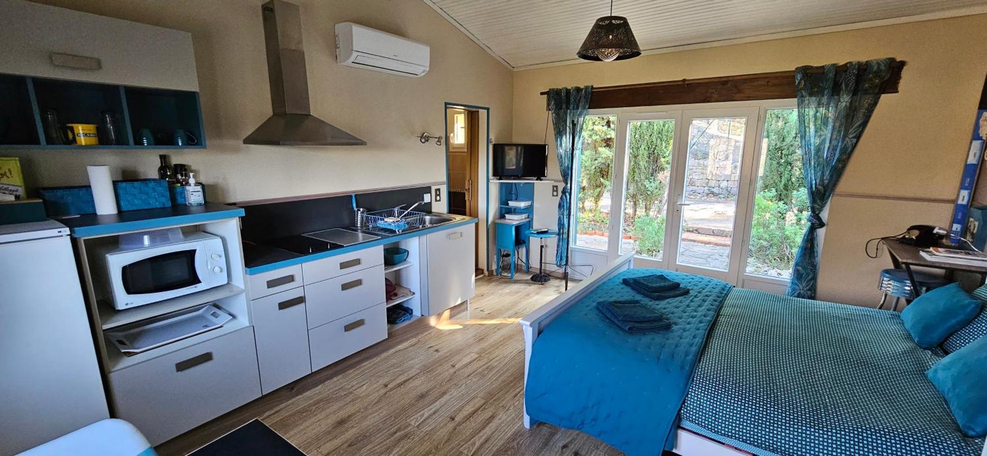 Studio de charme + terrasse : Verdon, lac, plages Claviers Extérieur photo